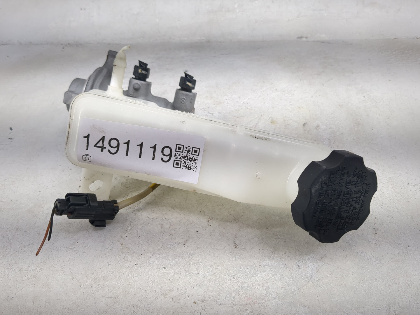 2016-2021 Hyundai Tucson Brake Master Cylinder 1491119 - Oemusedautoparts1.com