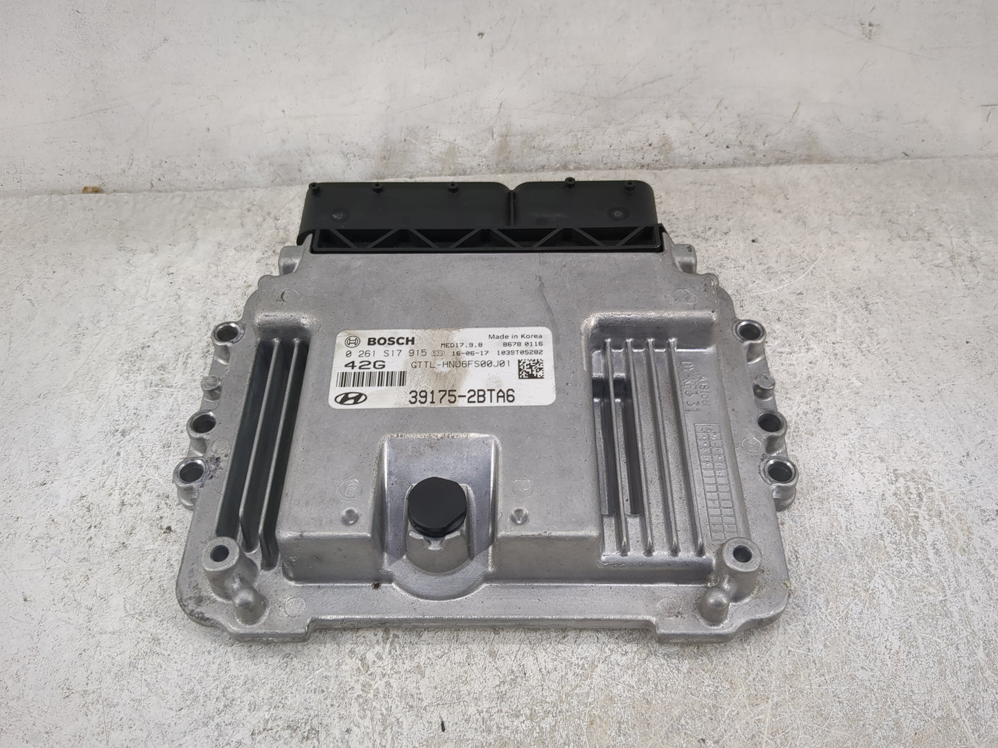 2016-2018 Hyundai Tucson PCM Engine Control Computer ECU ECM PCU OEM P/N:39175-2BTA6 0261S17915 Fits Fits 2016 2017 2018 OEM