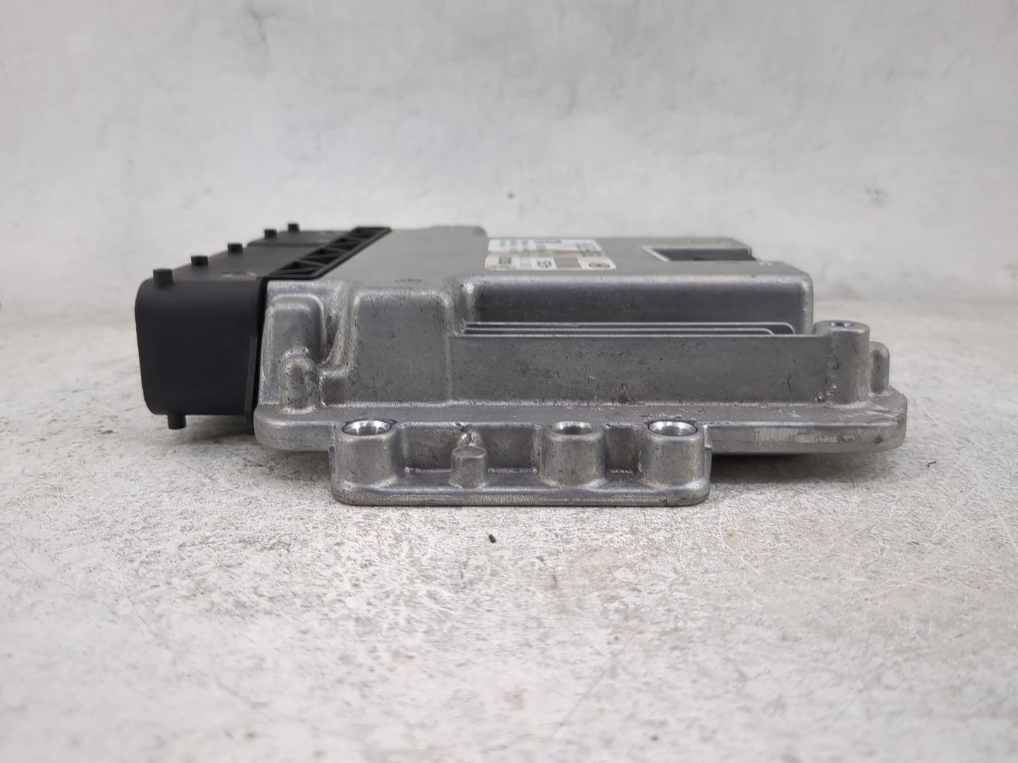 2016-2018 Hyundai Tucson PCM Engine Control Computer ECU ECM PCU OEM P/N:39175-2BTA6 0261S17915 Fits Fits 2016 2017 2018 OEM