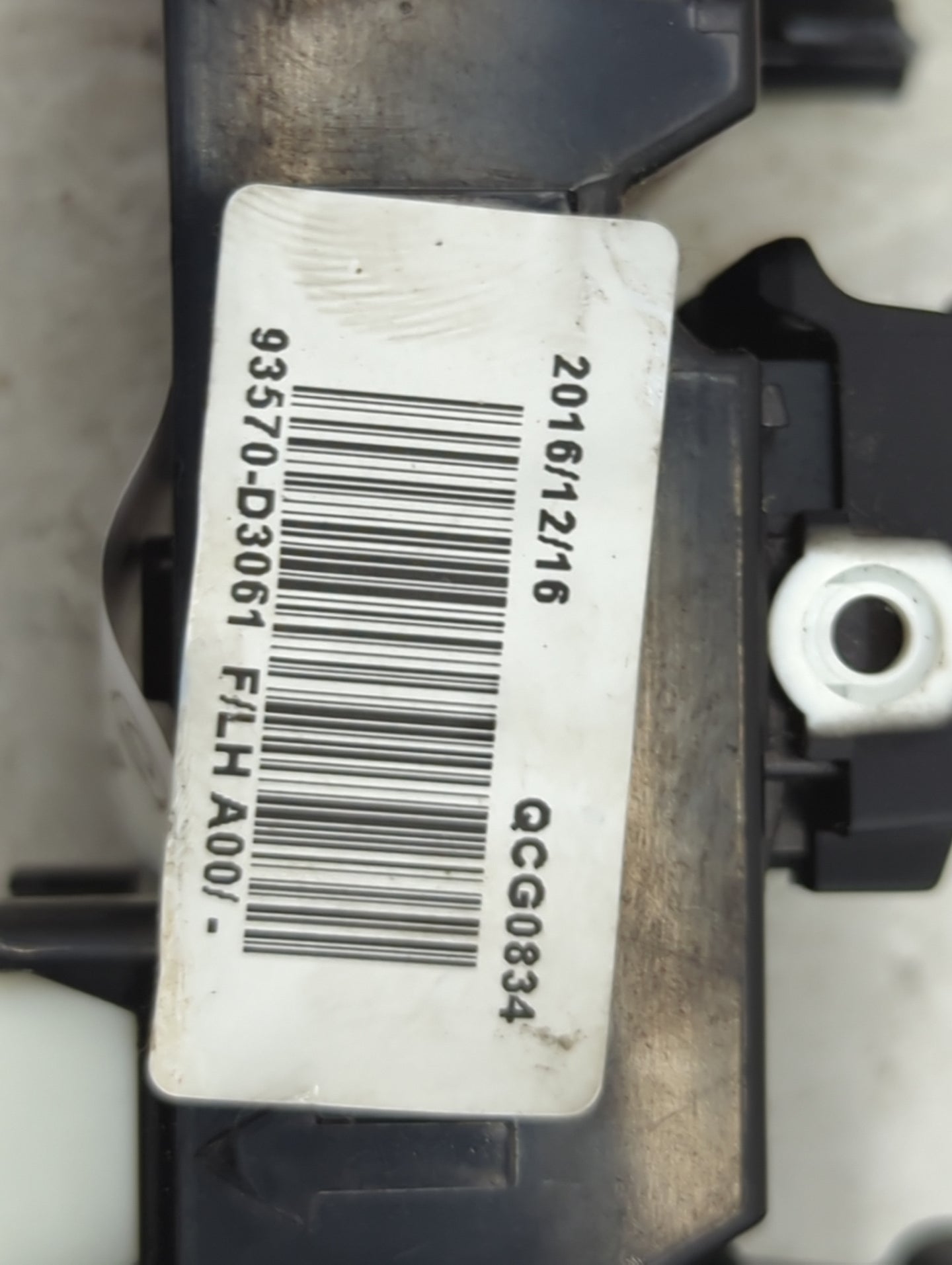 2016-2021 Hyundai Tucson Master Power Window Switch Replacement Driver Side Left P/N:93570-D3061 Fits OEM Used Auto Parts - 