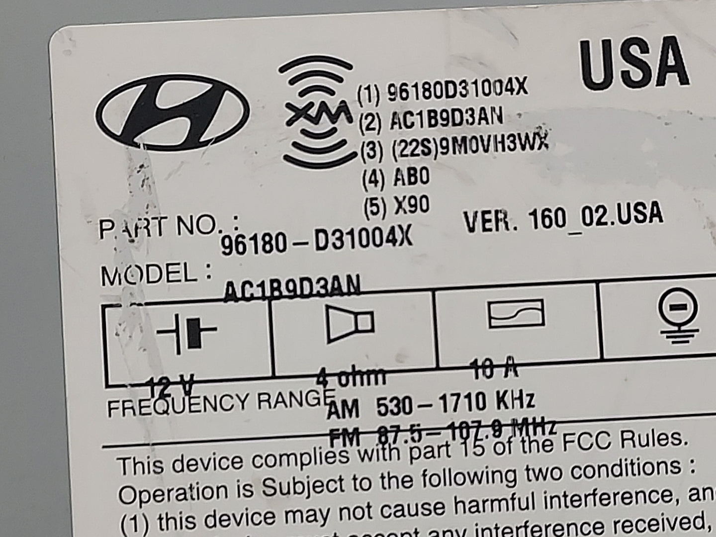 2017-2018 Hyundai Tucson Radio AM FM Cd Player Receiver Replacement P/N:96180-D31004X AC1B9D3AN Fits Fits 2017 2018 OEM Used