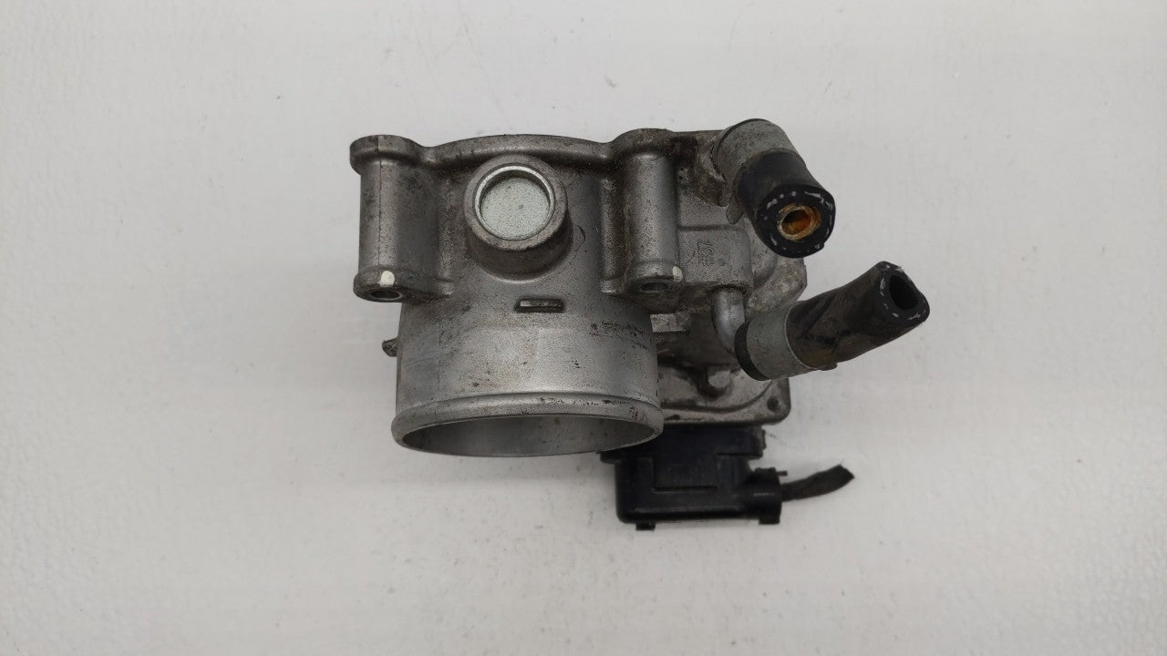 2014-2018 Hyundai Tucson Throttle Body P/N:35100-2E000 Fits Fits 2011 2012 2013 2014 2015 2016 2017 2018 2019 OEM Used Auto 