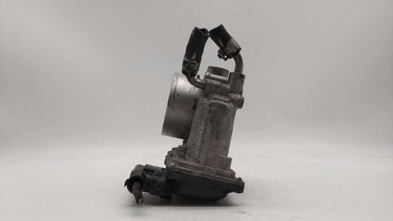 2014-2018 Hyundai Tucson Throttle Body P/N:35100-2E000 Fits Fits 2011 2012 2013 2014 2015 2016 2017 2018 2019 OEM Used Auto 