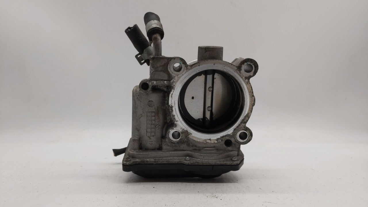 2014-2018 Hyundai Tucson Throttle Body P/N:35100-2E000 Fits Fits 2011 2012 2013 2014 2015 2016 2017 2018 2019 OEM Used Auto 