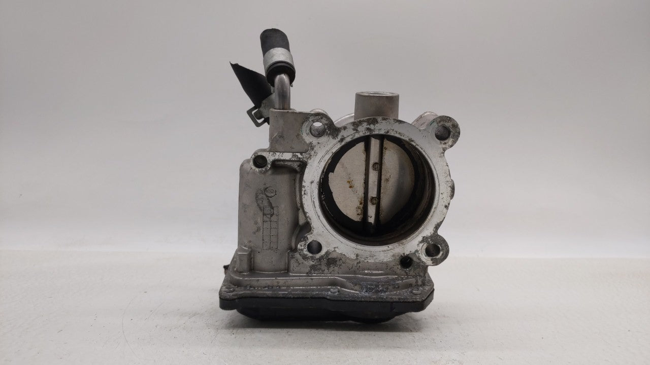2014-2018 Hyundai Tucson Throttle Body P/N:35100-2E000 Fits Fits 2011 2012 2013 2014 2015 2016 2017 2018 2019 OEM Used Auto 
