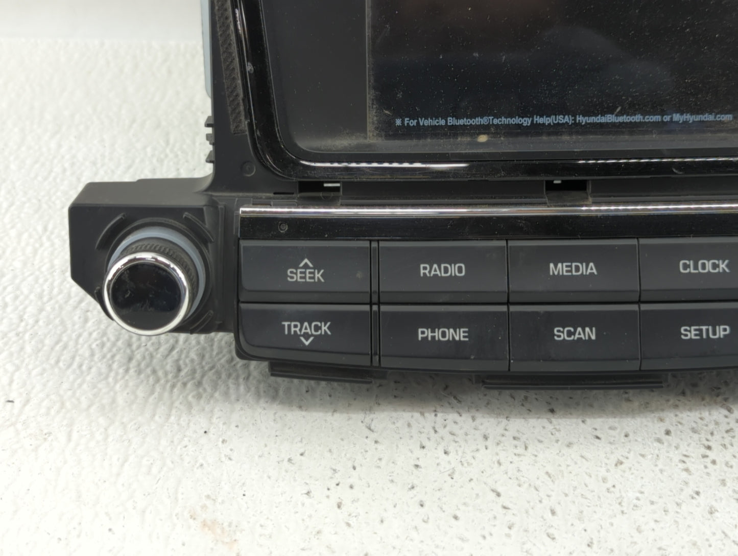 2016-2017 Hyundai Tucson Radio AM FM Cd Player Receiver Replacement P/N:96180-D31004X 96180D31004X Fits Fits 2016 2017 OEM U
