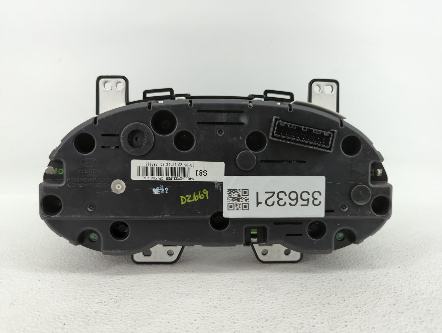 2016-2017 Hyundai Tucson Instrument Cluster Speedometer Gauges P/N:94011-2V331 94001-D3180, 94001-D3181 Fits Fits 2016 2017 