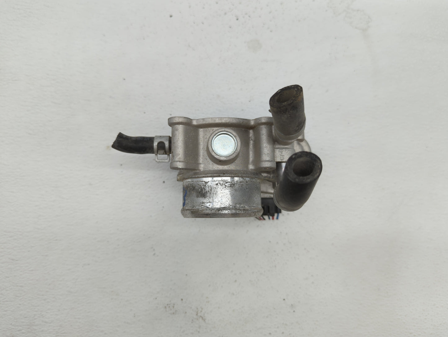 2016-2018 Hyundai Tucson Throttle Body P/N:35100-2B340 Fits Fits 2015 2016 2017 2018 2019 OEM Used Auto Parts - Oemusedautop