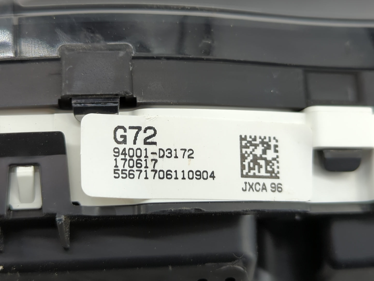 2016-2017 Hyundai Tucson Instrument Cluster Speedometer Gauges P/N:94001-D3172 Fits Fits 2016 2017 OEM Used Auto Parts - Oem