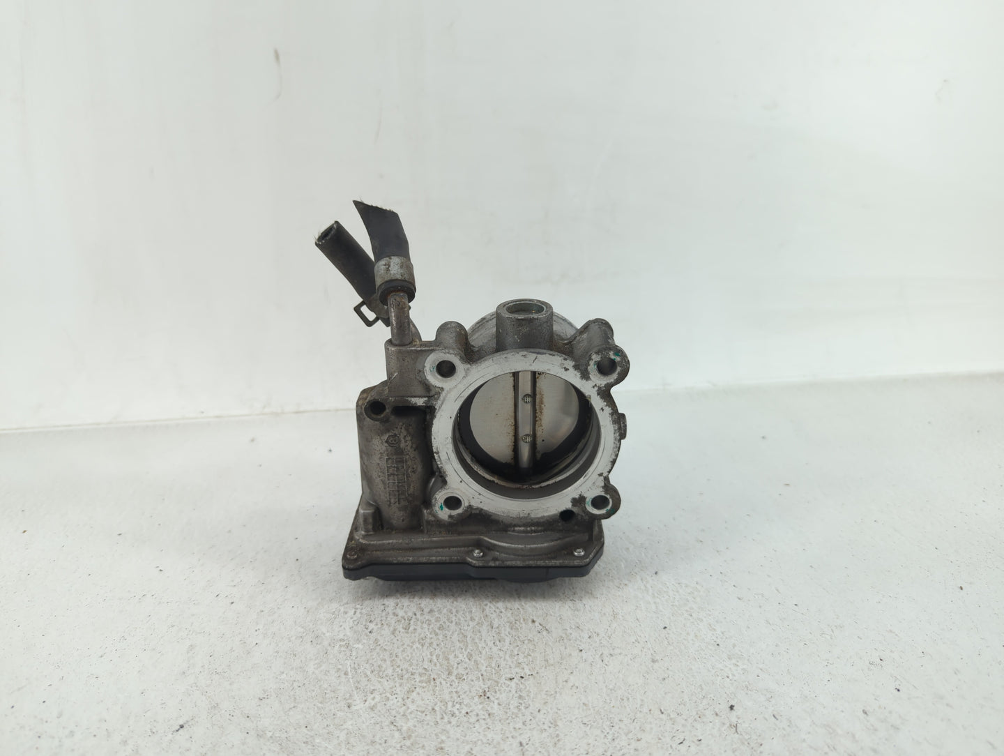 2014-2021 Hyundai Tucson Throttle Body P/N:35100-2E000 35100-2E710 Fits OEM Used Auto Parts - Oemusedautoparts1.com