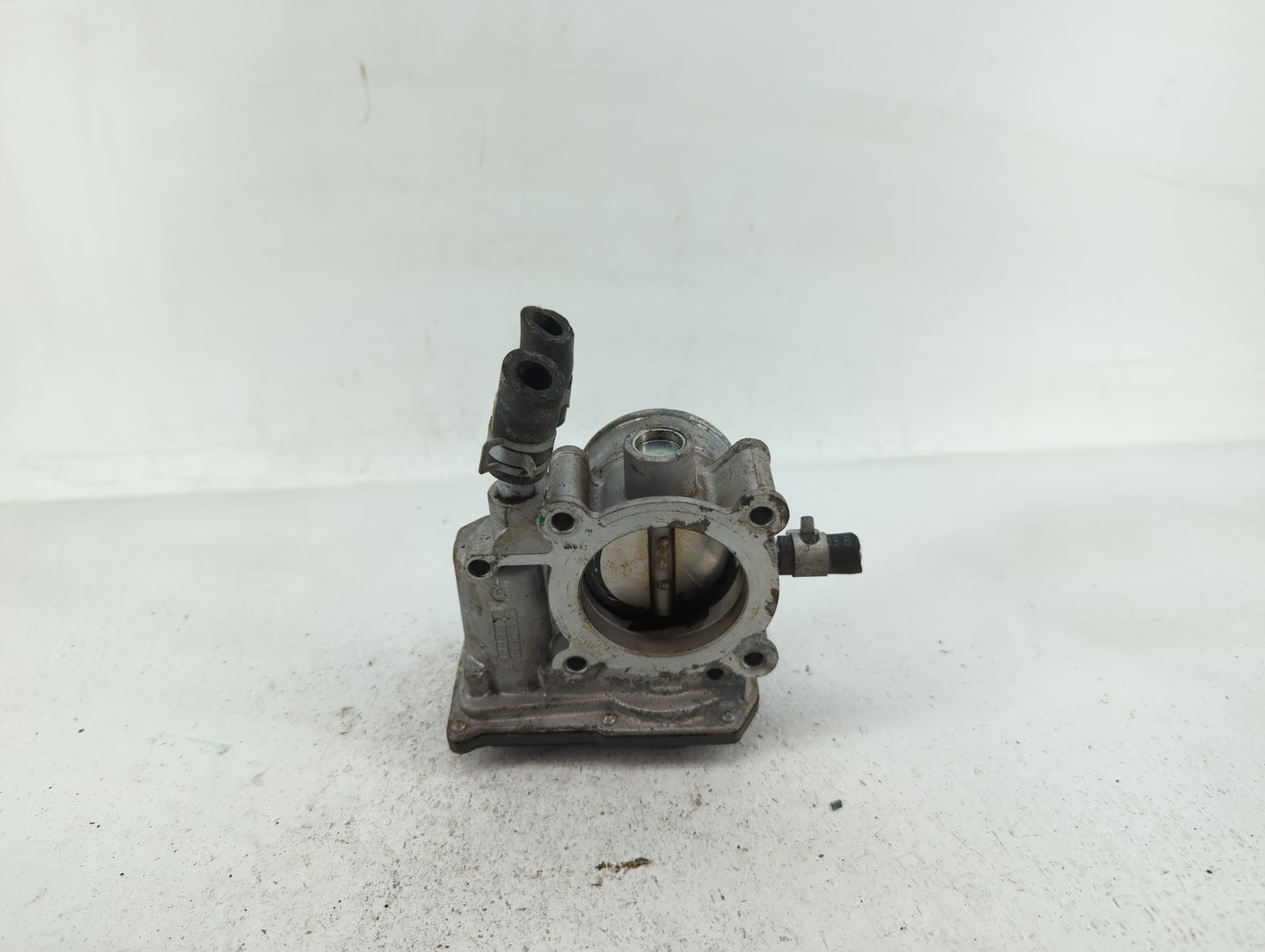 2016-2018 Hyundai Tucson Throttle Body P/N:35100-2B340 Fits Fits 2015 2016 2017 2018 2019 2020 2021 2022 OEM Used Auto Parts
