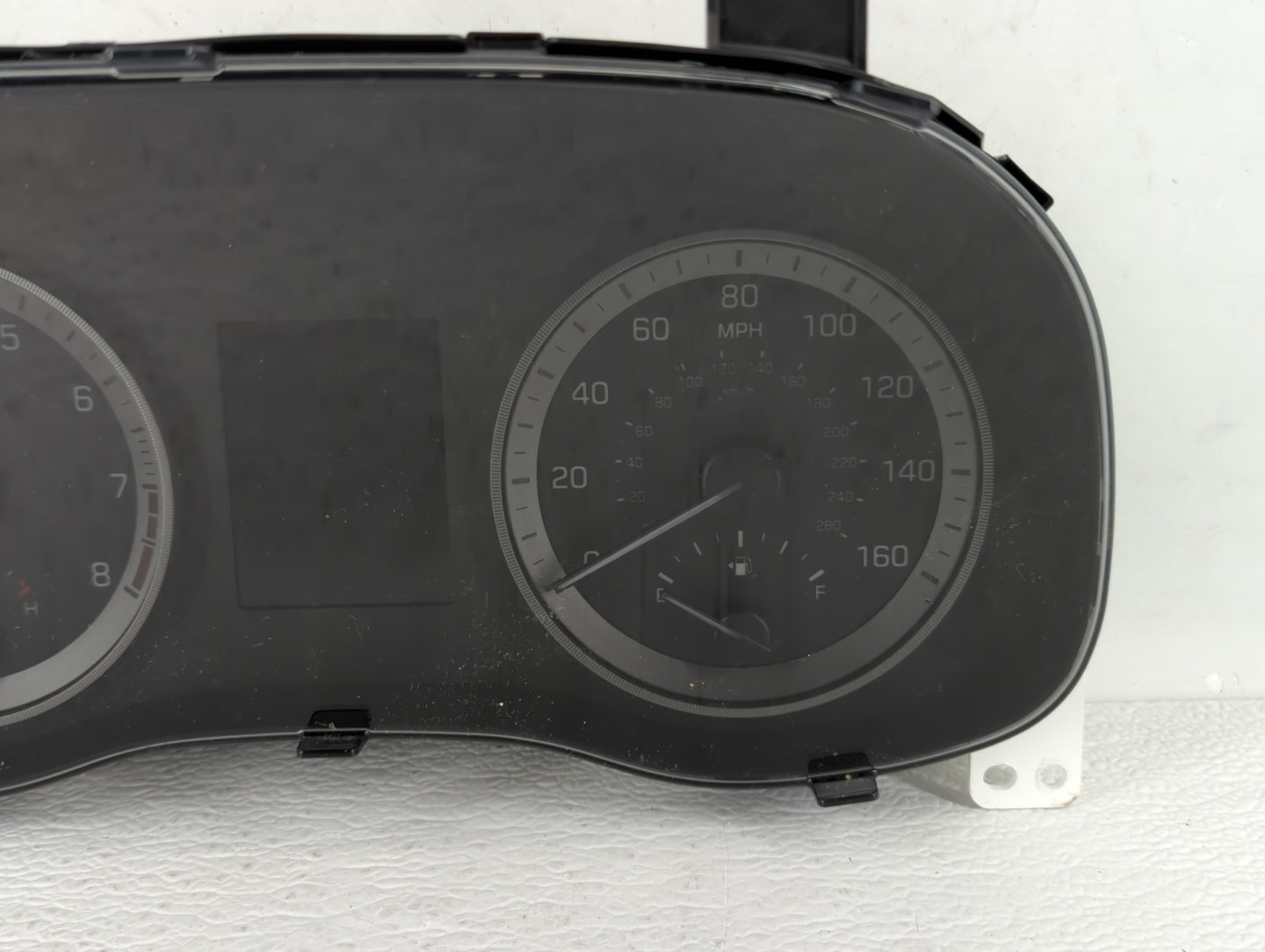 2016-2017 Hyundai Tucson Instrument Cluster Speedometer Gauges P/N:94011-2V331 94001-D3180, 94001-D3181 Fits Fits 2016 2017 
