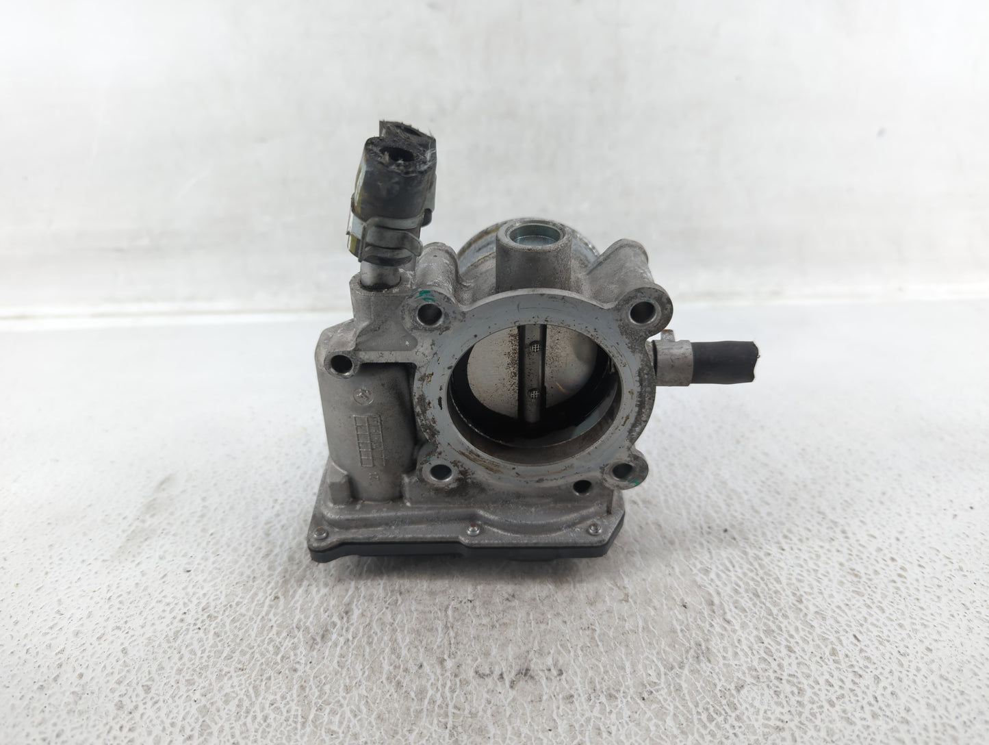 2016-2018 Hyundai Tucson Throttle Body P/N:35100-2B340 Fits Fits 2015 2016 2017 2018 2019 2020 2021 2022 OEM Used Auto Parts