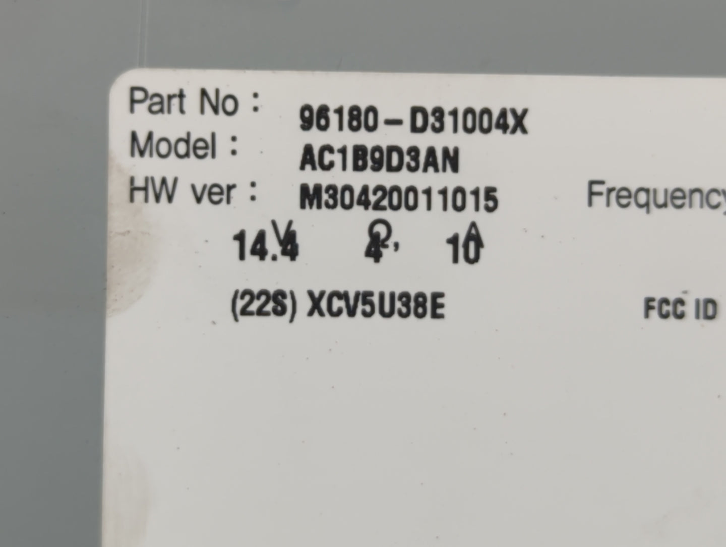 2017-2018 Hyundai Tucson Radio AM FM Cd Player Receiver Replacement P/N:96180-D31004X Fits Fits 2017 2018 OEM Used Auto Part