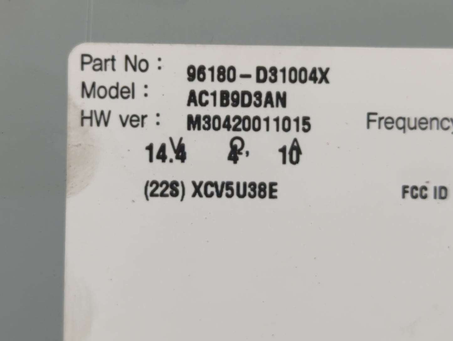 2017-2018 Hyundai Tucson Radio AM FM Cd Player Receiver Replacement P/N:96180-D31004X Fits Fits 2017 2018 OEM Used Auto Part