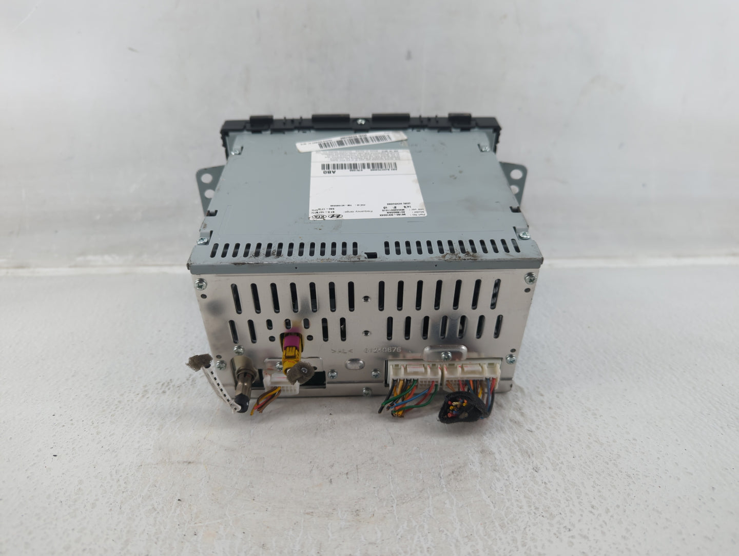 2017-2018 Hyundai Tucson Radio AM FM Cd Player Receiver Replacement P/N:96180-D31004X Fits Fits 2017 2018 OEM Used Auto Part