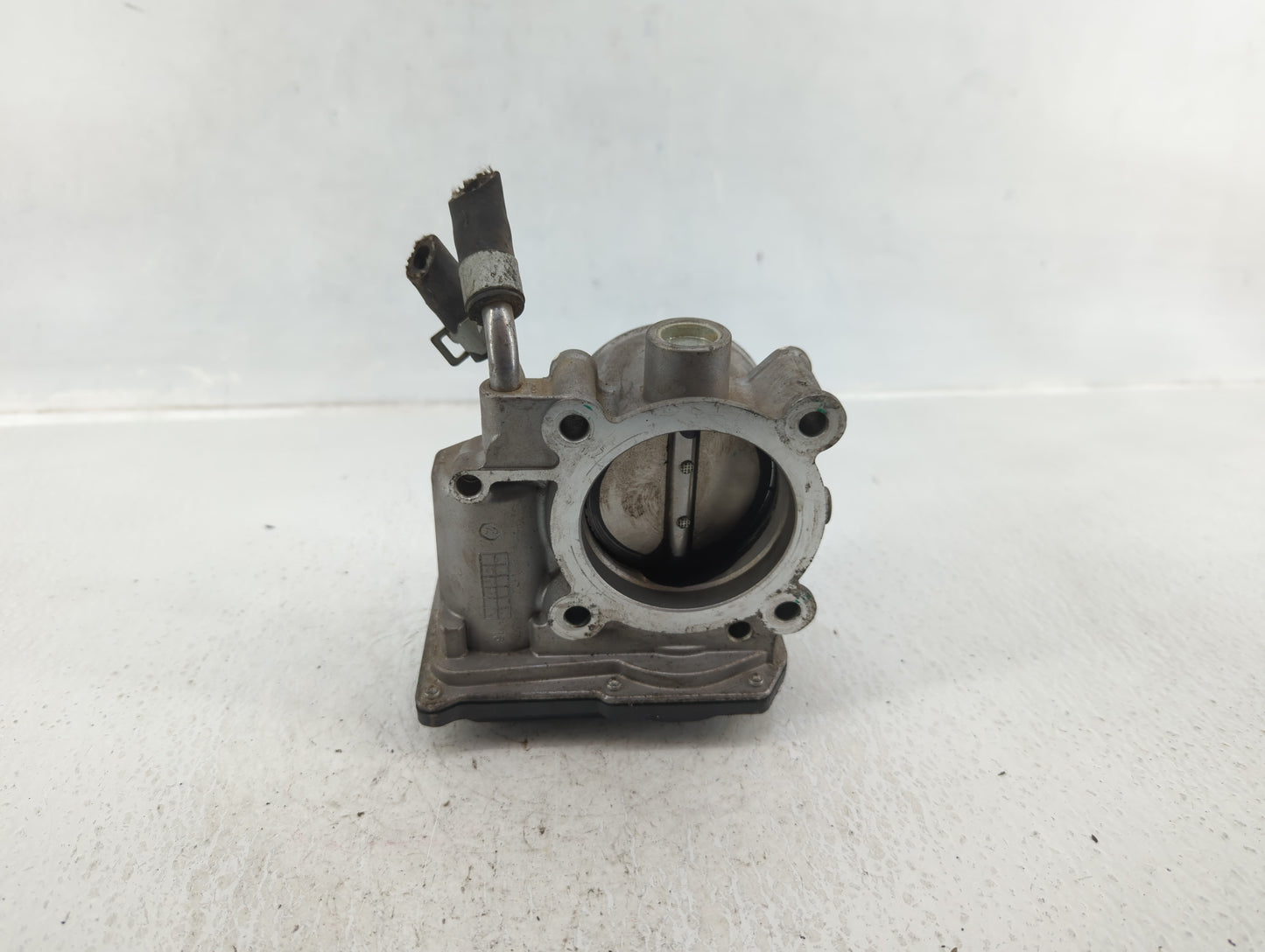 2014-2021 Hyundai Tucson Throttle Body P/N:35100-2E000 Fits Fits 2011 2012 2013 2014 2015 2016 2017 2018 2019 2020 2021 OEM 