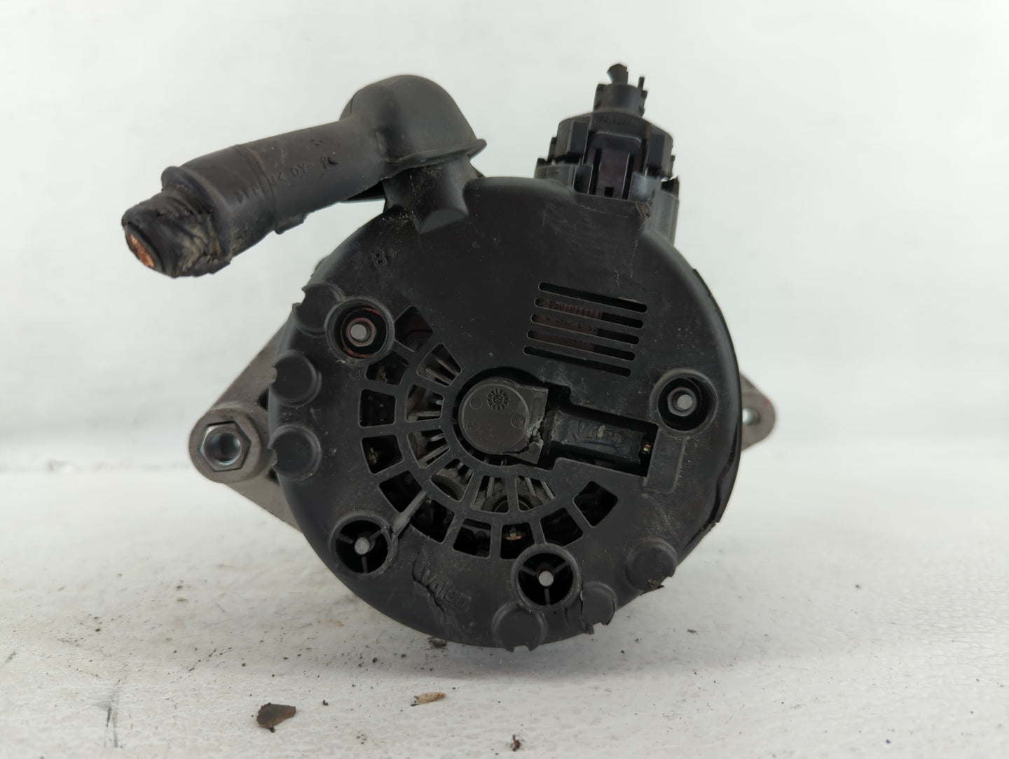 2016-2018 Hyundai Tucson Alternator Replacement Generator Charging Assembly Engine OEM P/N:37300-2B960 Fits OEM Used Auto Pa
