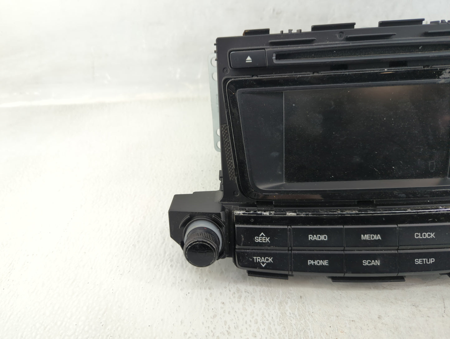 2016-2017 Hyundai Tucson Radio AM FM Cd Player Receiver Replacement P/N:96180-D31004X Fits Fits 2016 2017 OEM Used Auto Part