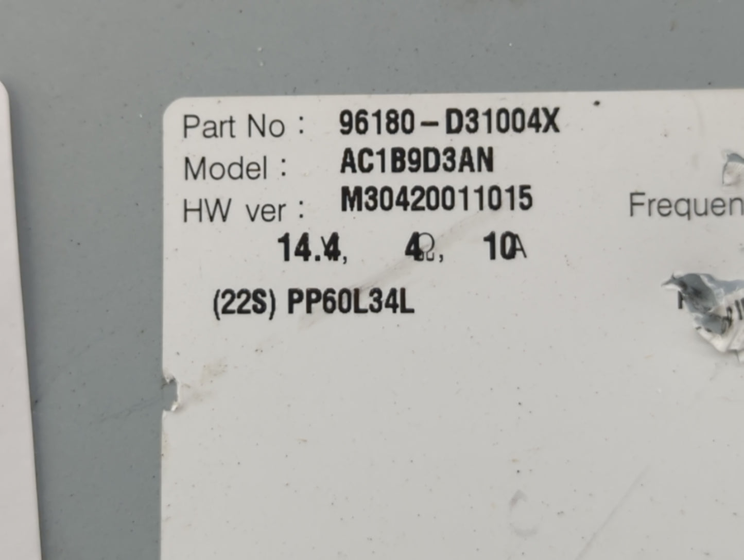 2016-2017 Hyundai Tucson Radio AM FM Cd Player Receiver Replacement P/N:96180-D31004X Fits Fits 2016 2017 OEM Used Auto Part