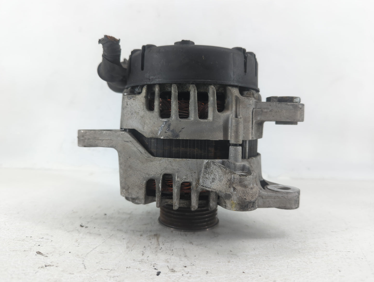 2016-2021 Hyundai Tucson Alternator Replacement Generator Charging Assembly Engine OEM P/N:3700-2E820 Fits OEM Used Auto Par