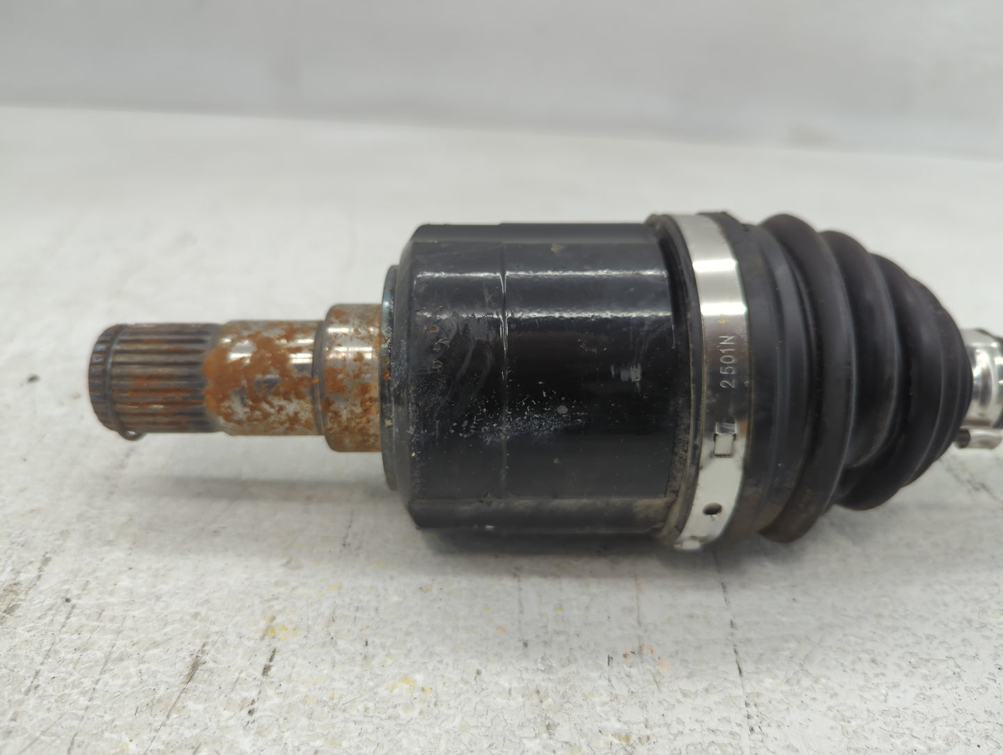2016-2018 Hyundai Tucson Axle Shaft Front Driver Cv C/v - Oemusedautoparts1.com