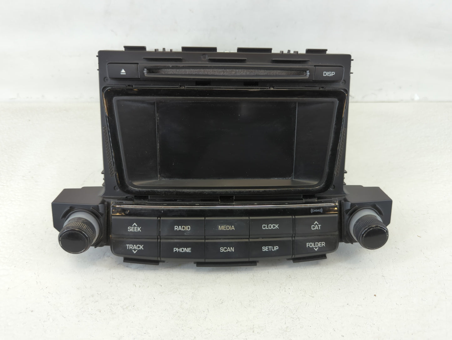 2016-2017 Hyundai Tucson Radio AM FM Cd Player Receiver Replacement P/N:96180-D31004X Fits Fits 2016 2017 OEM Used Auto Part