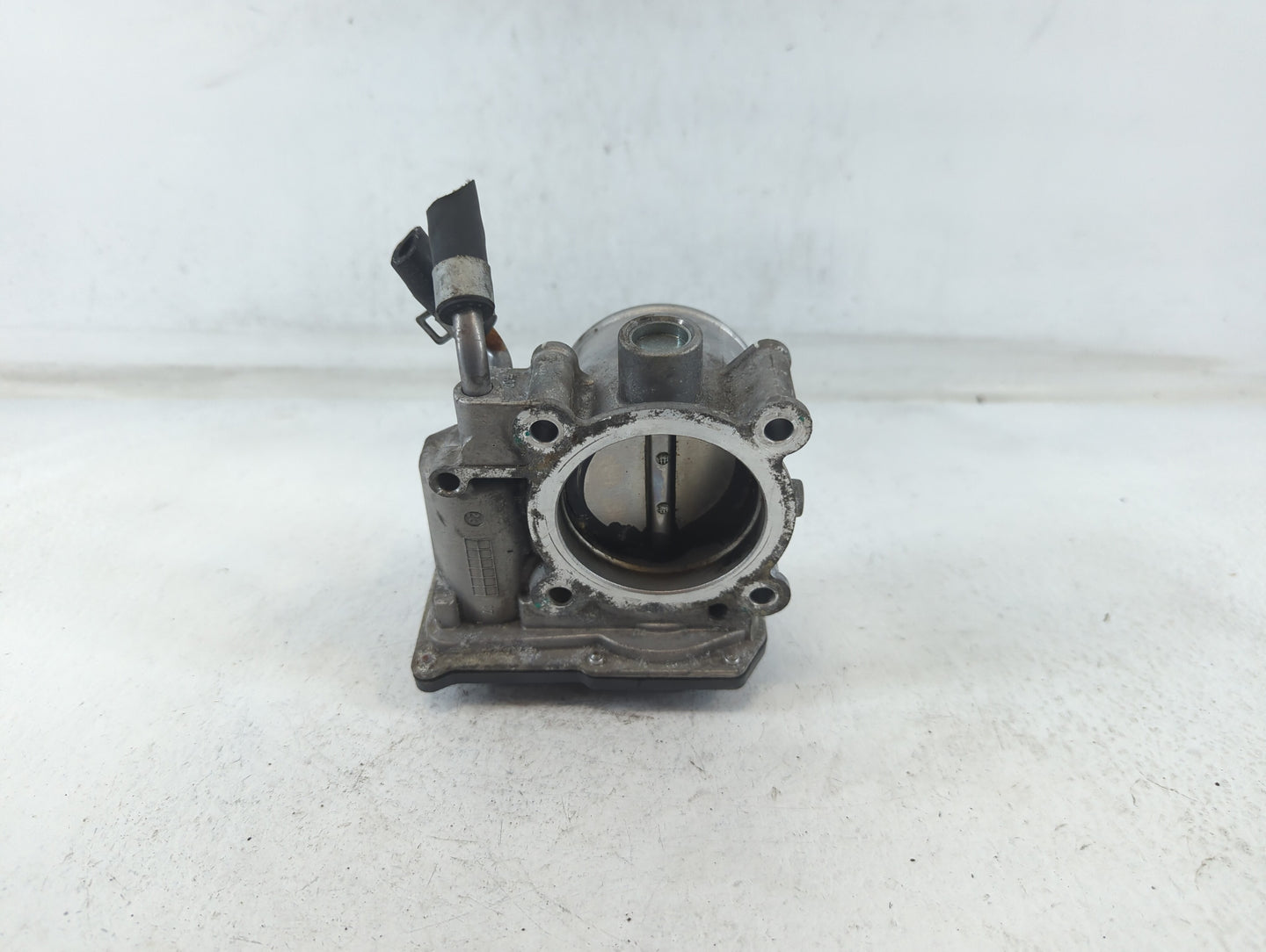 2014-2021 Hyundai Tucson Throttle Body P/N:35100-2E000 Fits Fits 2011 2012 2013 2014 2015 2016 2017 2018 2019 2020 2021 OEM 