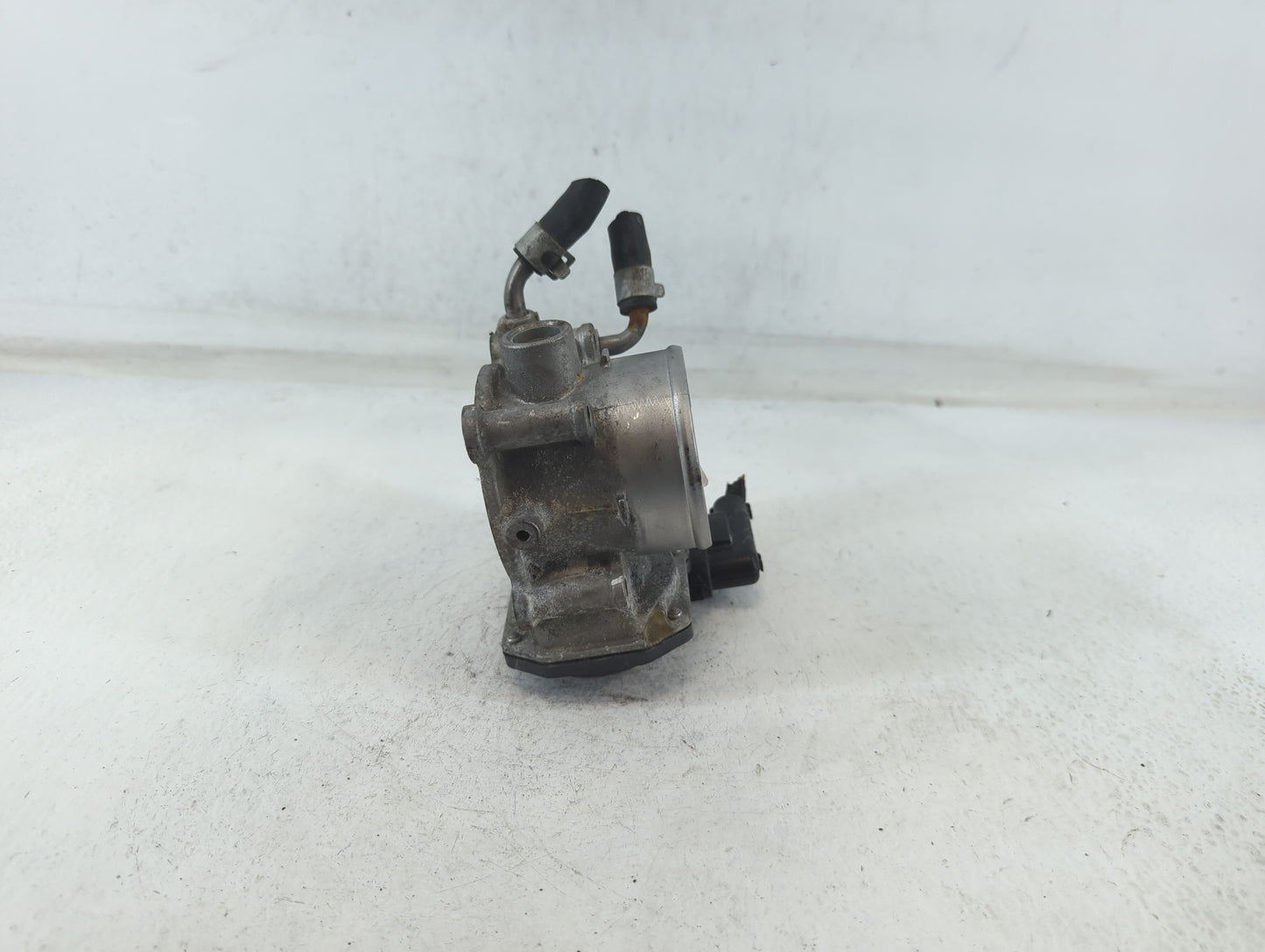 2014-2021 Hyundai Tucson Throttle Body P/N:35100-2E000 Fits Fits 2011 2012 2013 2014 2015 2016 2017 2018 2019 2020 2021 OEM 