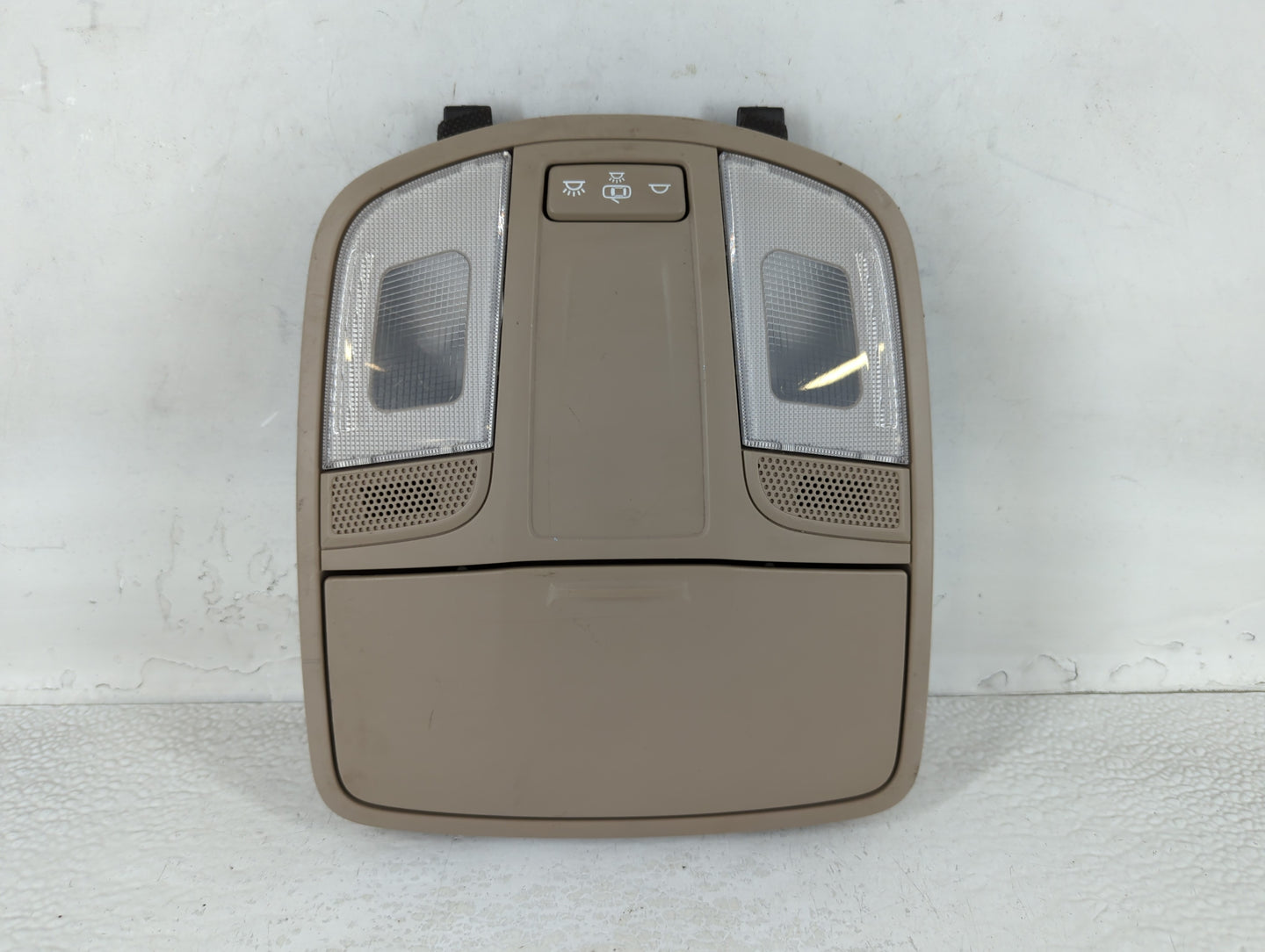 2017 Hyundai Tucson Overhead Roof Console - Oemusedautoparts1.com