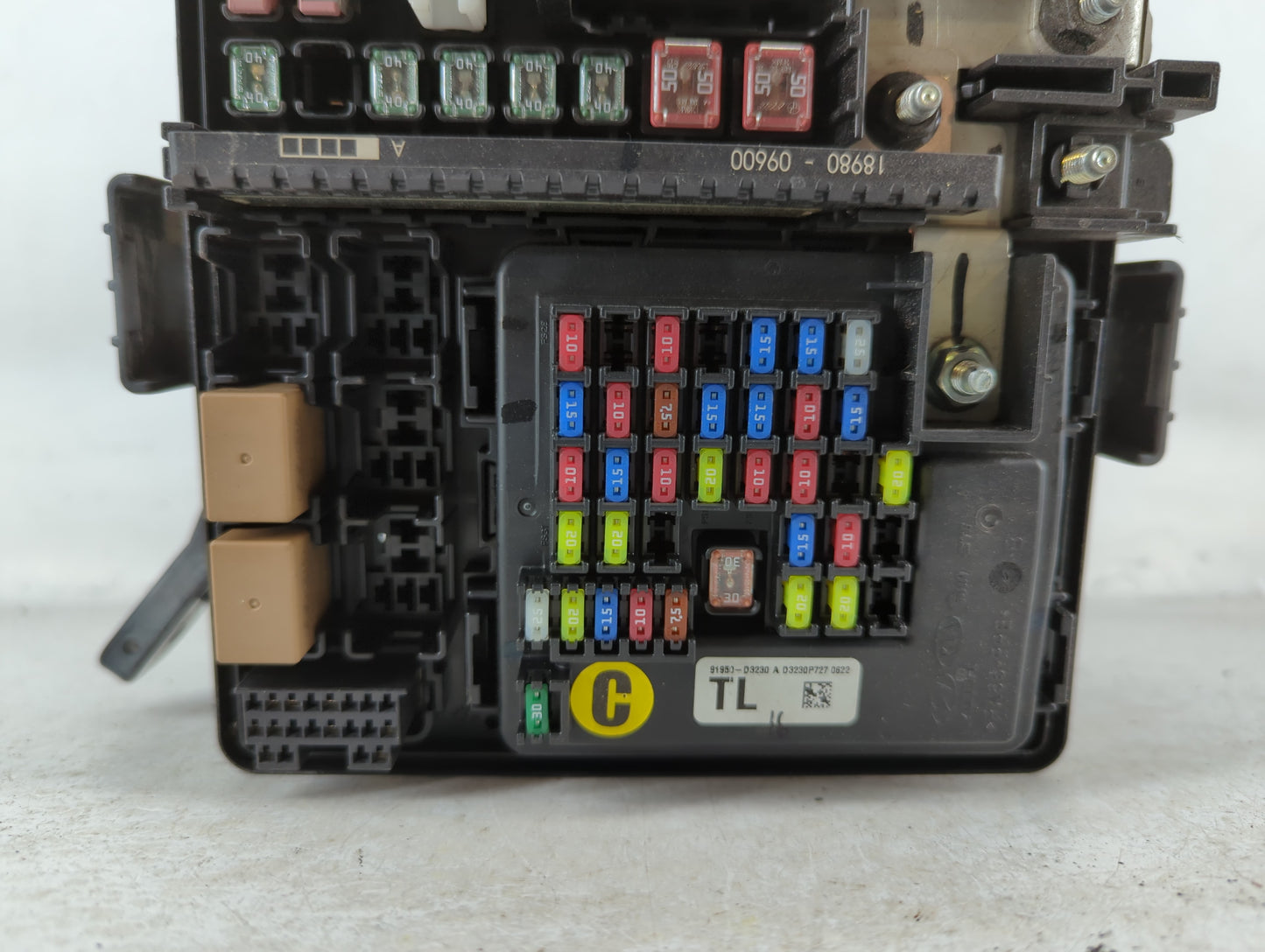 2016-2018 Hyundai Tucson Fusebox Fuse Box Panel Relay Module P/N:N91431-D3202 Fits Fits 2016 2017 2018 OEM Used Auto Parts -