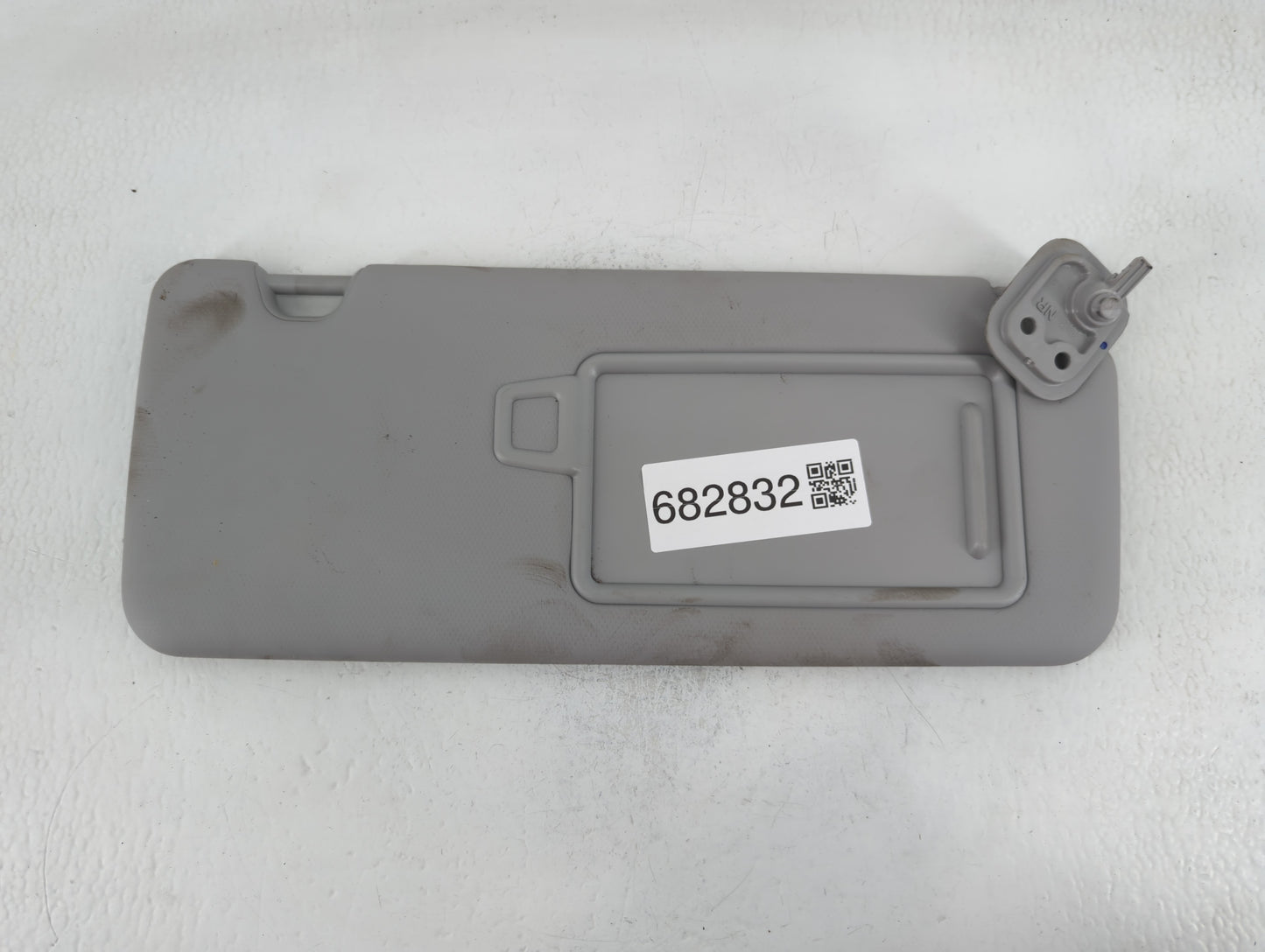 2016-2021 Hyundai Tucson Sun Visor Shade Replacement Passenger Right Mirror Fits Fits 2016 2017 2018 2019 2020 2021 OEM Used