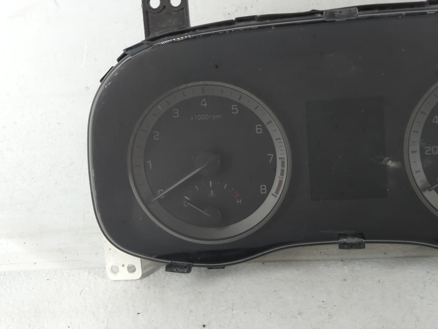 2016-2017 Hyundai Tucson Instrument Cluster Speedometer Gauges P/N:94001-D3181 Fits Fits 2016 2017 OEM Used Auto Parts - Oem