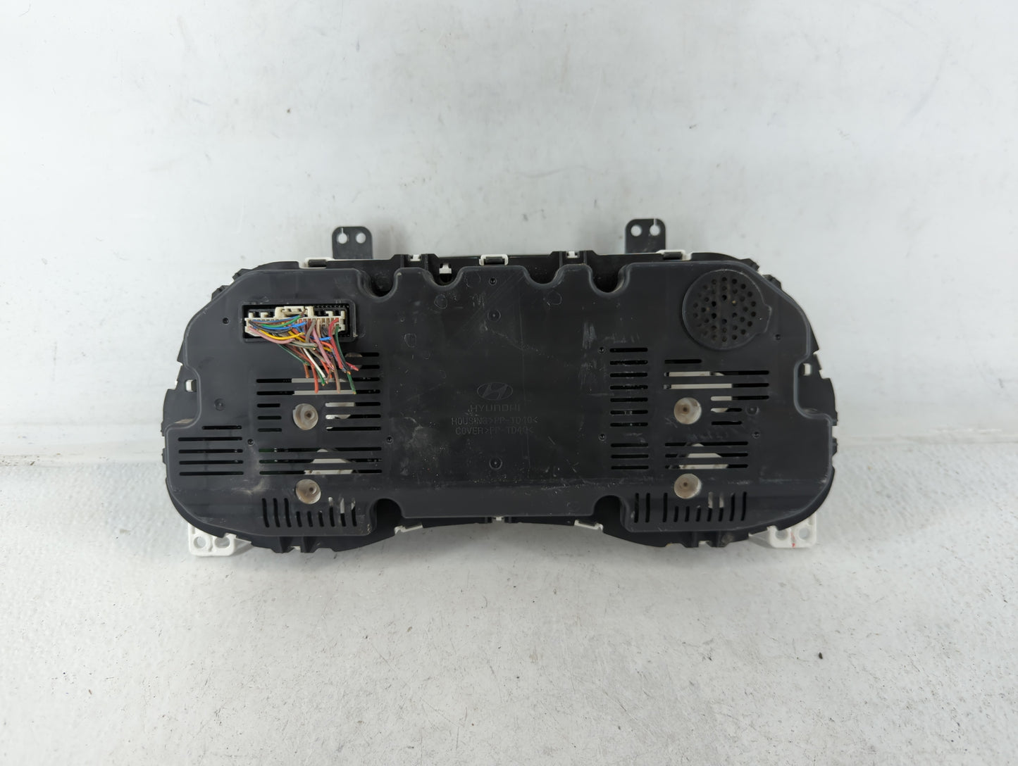 2016-2017 Hyundai Tucson Instrument Cluster Speedometer Gauges P/N:94001-D3181 Fits Fits 2016 2017 OEM Used Auto Parts - Oem