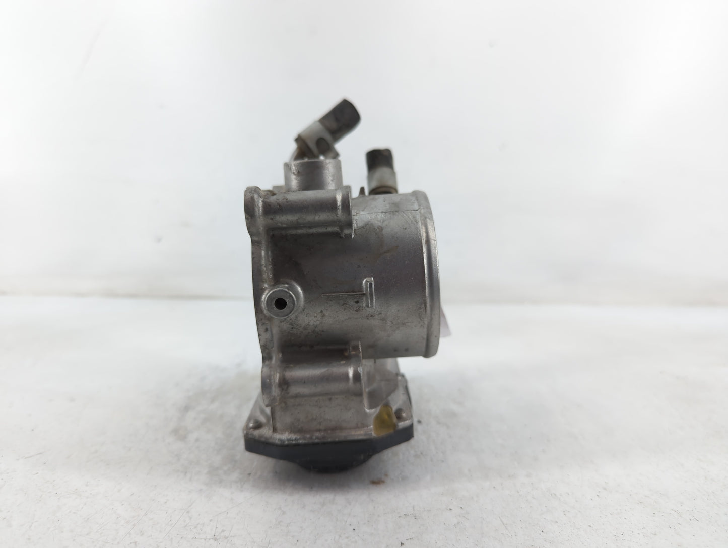 2014-2021 Hyundai Tucson Throttle Body P/N:35100-2E000 Fits Fits 2011 2012 2013 2014 2015 2016 2017 2018 2019 2020 2021 OEM 
