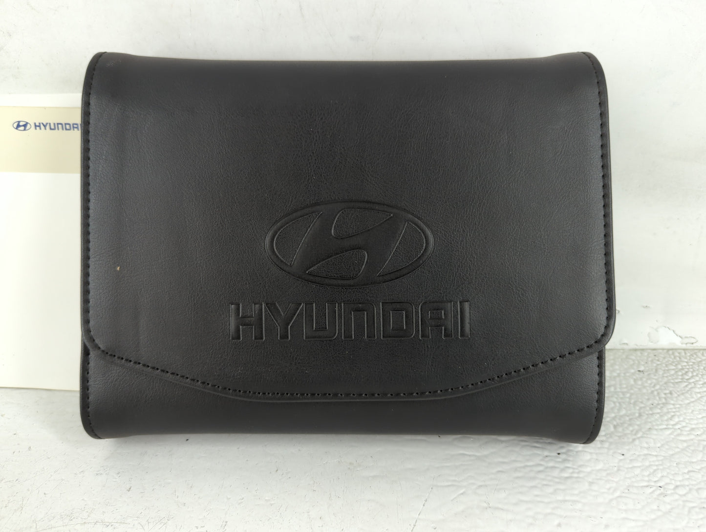 2017 Hyundai Tucson Owners Manual Book Guide P/N:HD30-EU76L OEM Used Auto Parts - Oemusedautoparts1.com