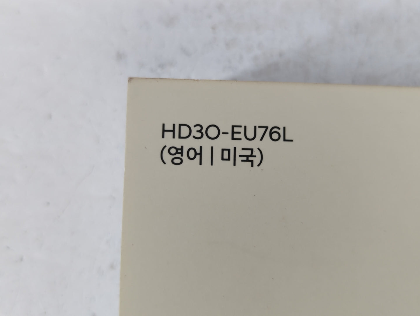2017 Hyundai Tucson Owners Manual Book Guide P/N:HD30-EU76L OEM Used Auto Parts - Oemusedautoparts1.com