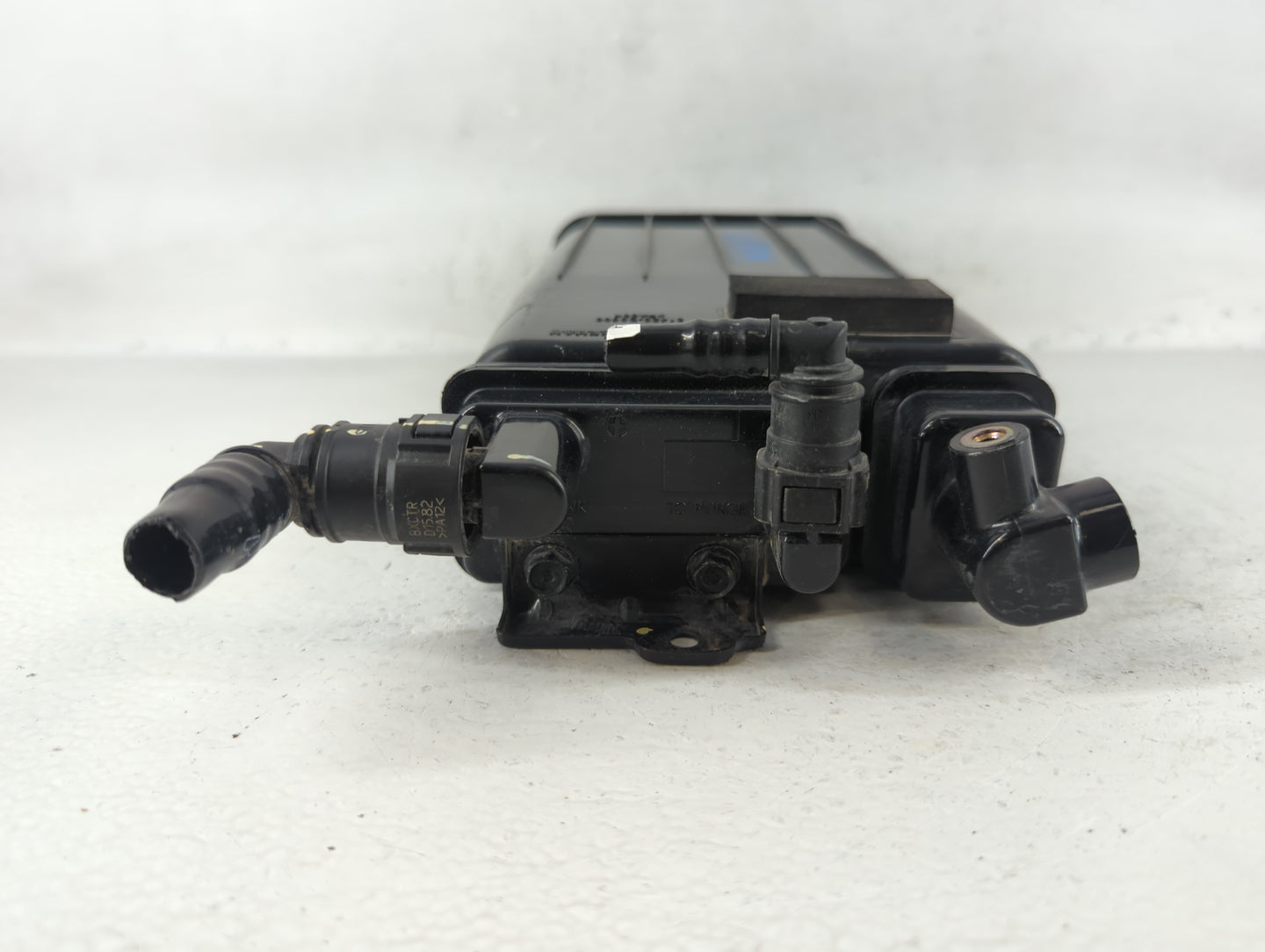 2017 Hyundai Tucson Fuel Vapor Charcoal Canister - Oemusedautoparts1.com