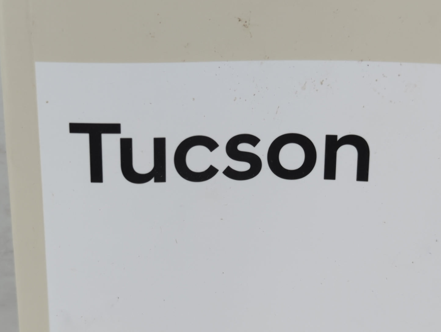 2017 Hyundai Tucson Owners Manual Book Guide P/N:HD3O-EC77J OEM Used Auto Parts - Oemusedautoparts1.com
