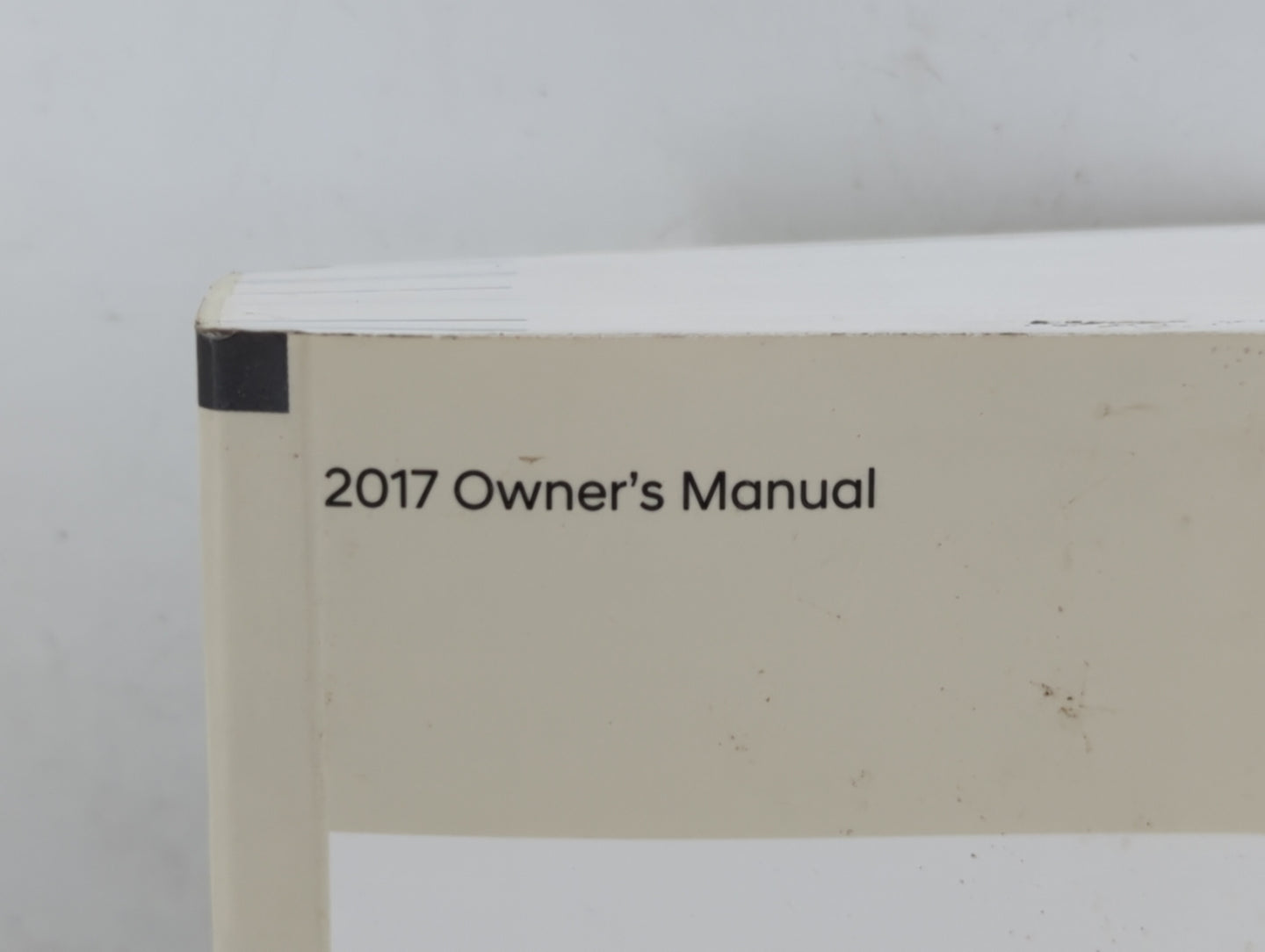 2017 Hyundai Tucson Owners Manual Book Guide P/N:HD3O-EC77J OEM Used Auto Parts - Oemusedautoparts1.com