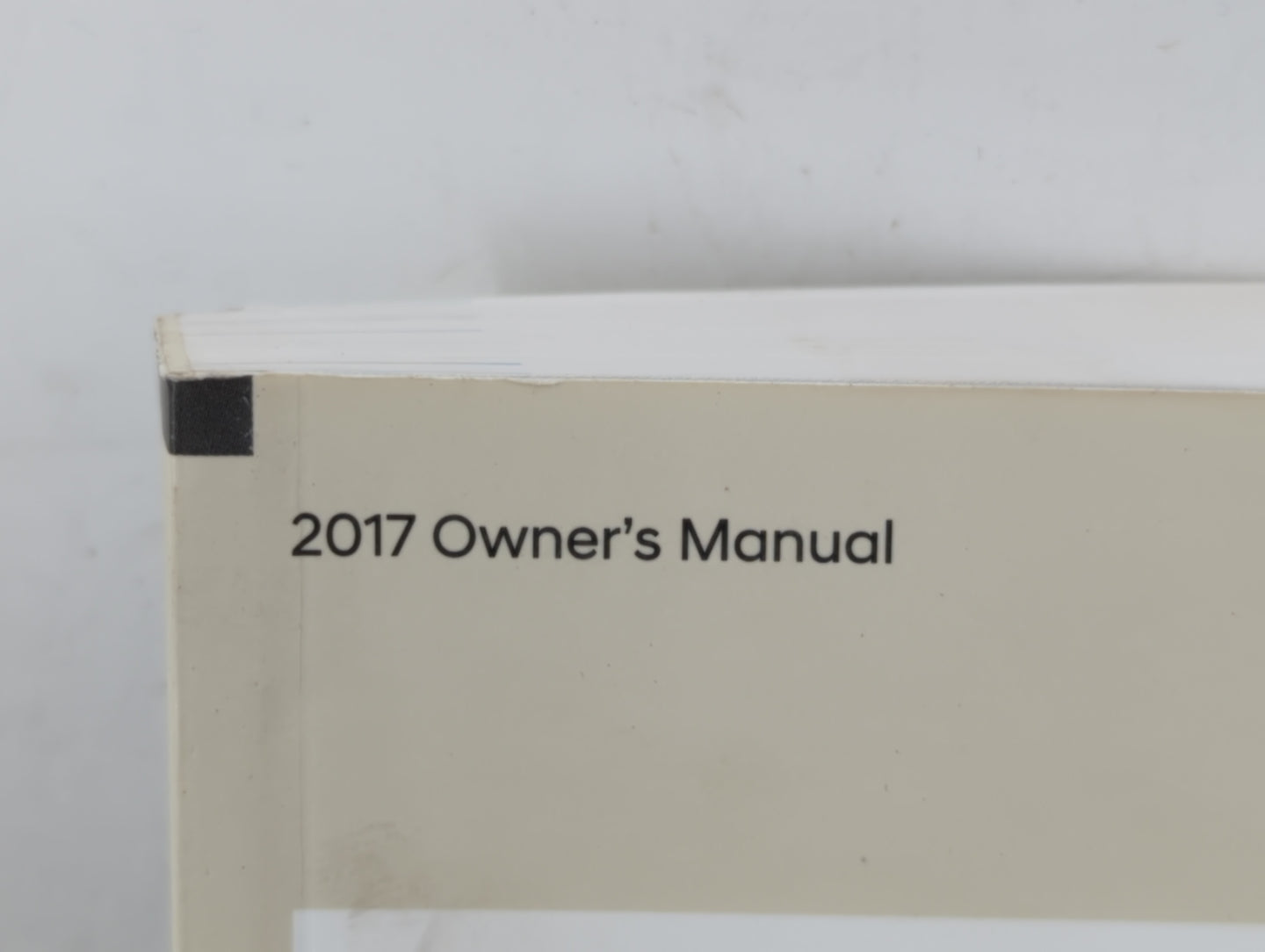 2017 Hyundai Tucson Owners Manual Book Guide P/N:HD3O-EC72F OEM Used Auto Parts - Oemusedautoparts1.com