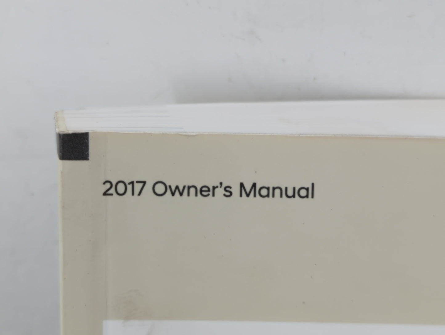 2017 Hyundai Tucson Owners Manual Book Guide P/N:HD3O-EC72F OEM Used Auto Parts - Oemusedautoparts1.com