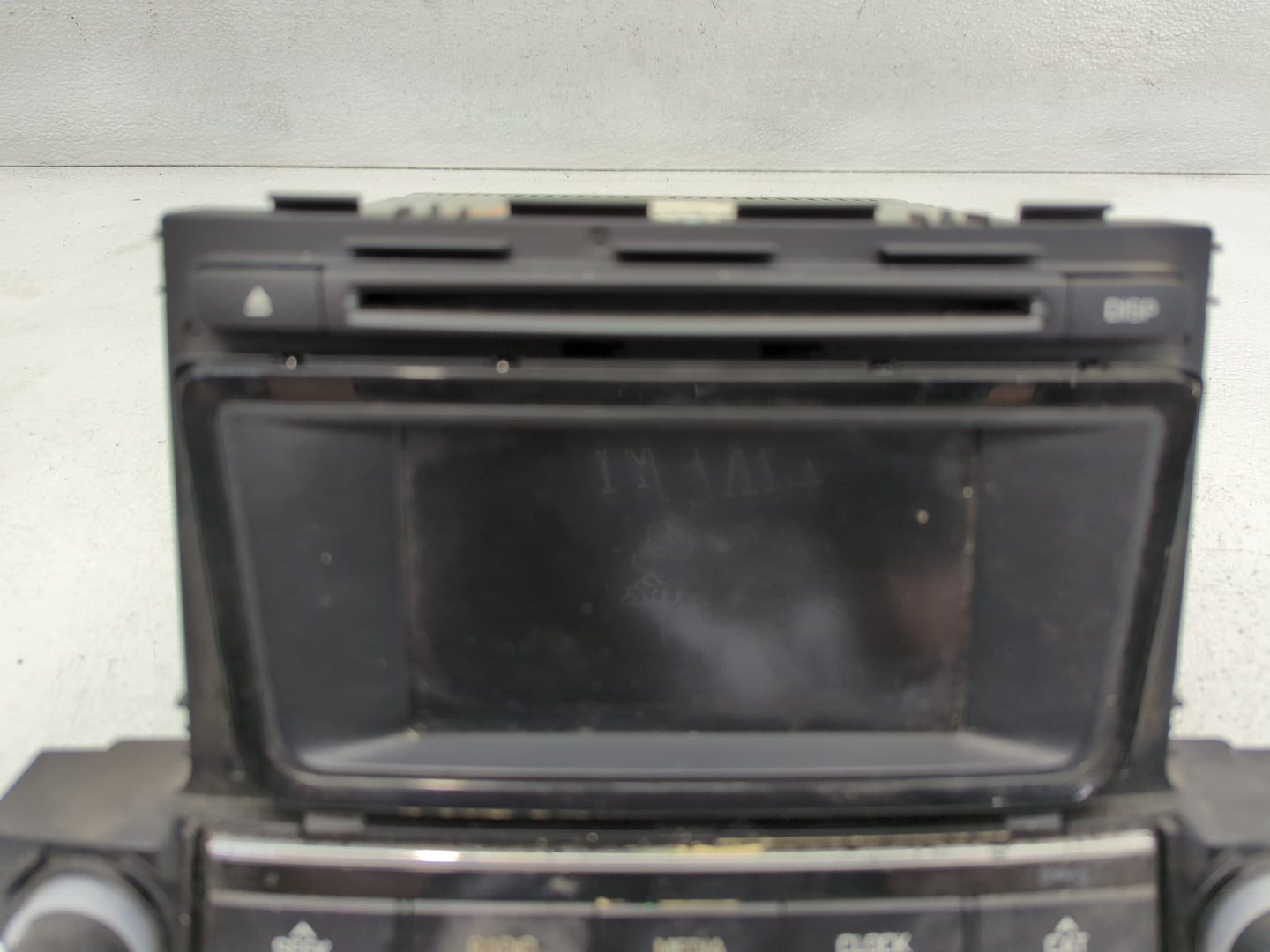 2017-2018 Hyundai Tucson Radio AM FM Cd Player Receiver Replacement P/N:96180-D31004X Fits Fits 2017 2018 OEM Used Auto Part