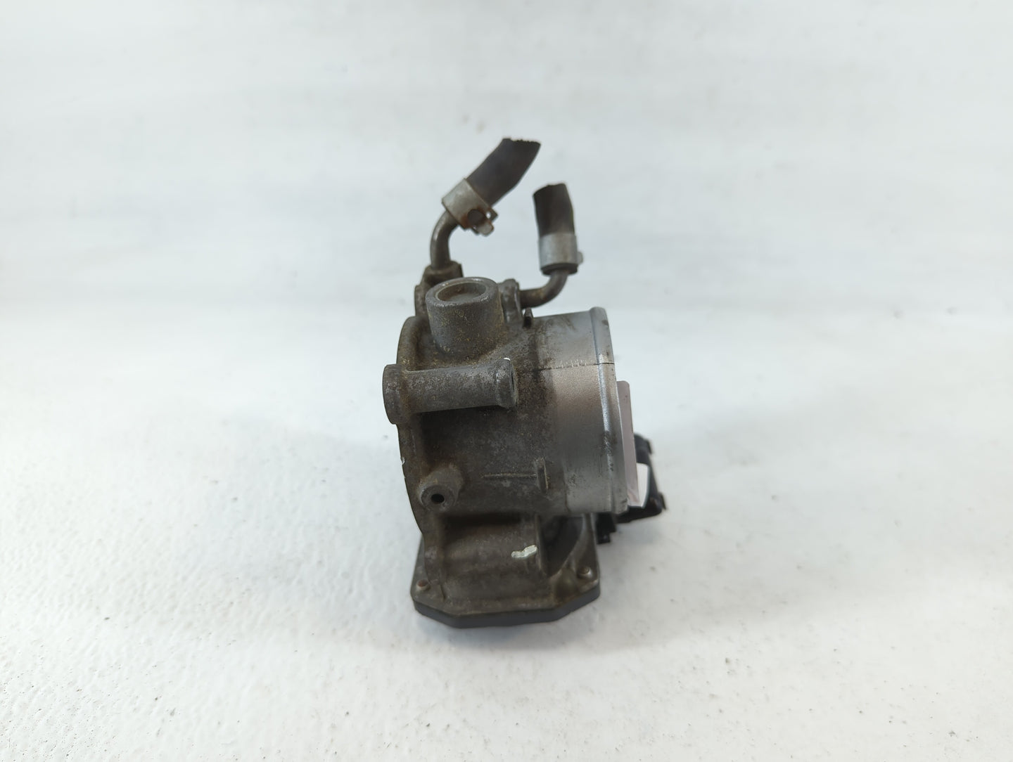 2014-2021 Hyundai Tucson Throttle Body P/N:35100-2E000 Fits Fits 2011 2012 2013 2014 2015 2016 2017 2018 2019 2020 2021 OEM 