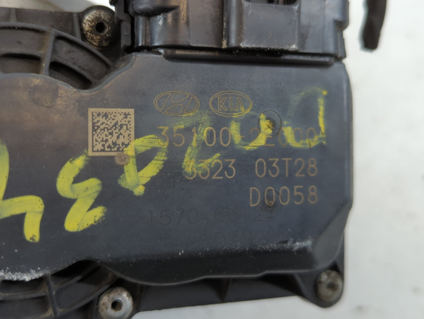 2014-2021 Hyundai Tucson Throttle Body P/N:35100-2E000 Fits Fits 2011 2012 2013 2014 2015 2016 2017 2018 2019 2020 2021 OEM 