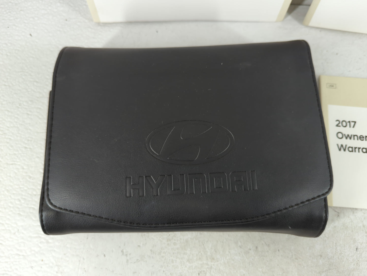 2017 Hyundai Tucson Owners Manual Book Guide OEM Used Auto Parts - Oemusedautoparts1.com