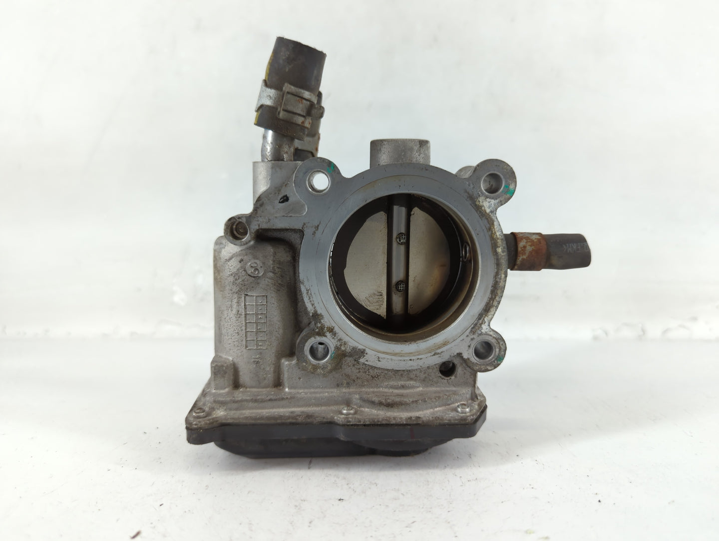 2016-2018 Hyundai Tucson Throttle Body P/N:35100-2B340 Fits Fits 2015 2016 2017 2018 2019 2020 2021 2022 OEM Used Auto Parts
