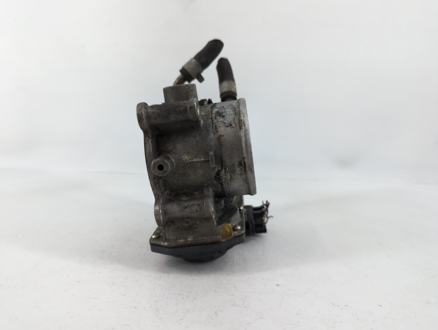 2014-2021 Hyundai Tucson Throttle Body P/N:35100-2E000 Fits Fits 2011 2012 2013 2014 2015 2016 2017 2018 2019 2020 2021 OEM 