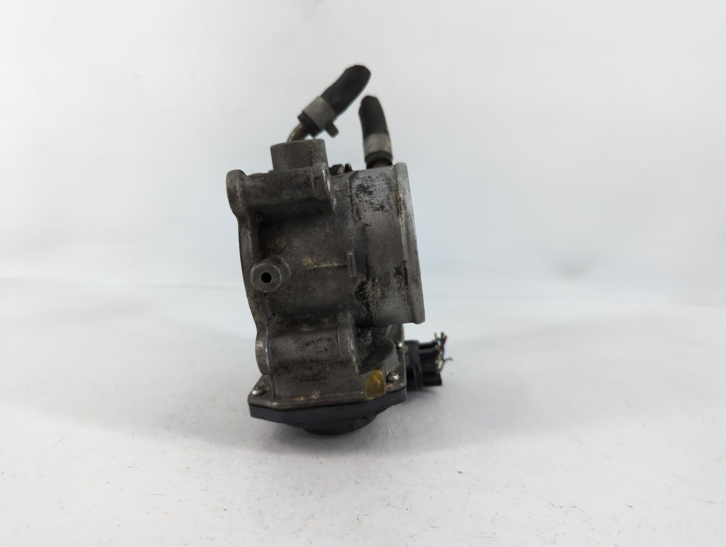 2014-2021 Hyundai Tucson Throttle Body P/N:35100-2E000 Fits Fits 2011 2012 2013 2014 2015 2016 2017 2018 2019 2020 2021 OEM 