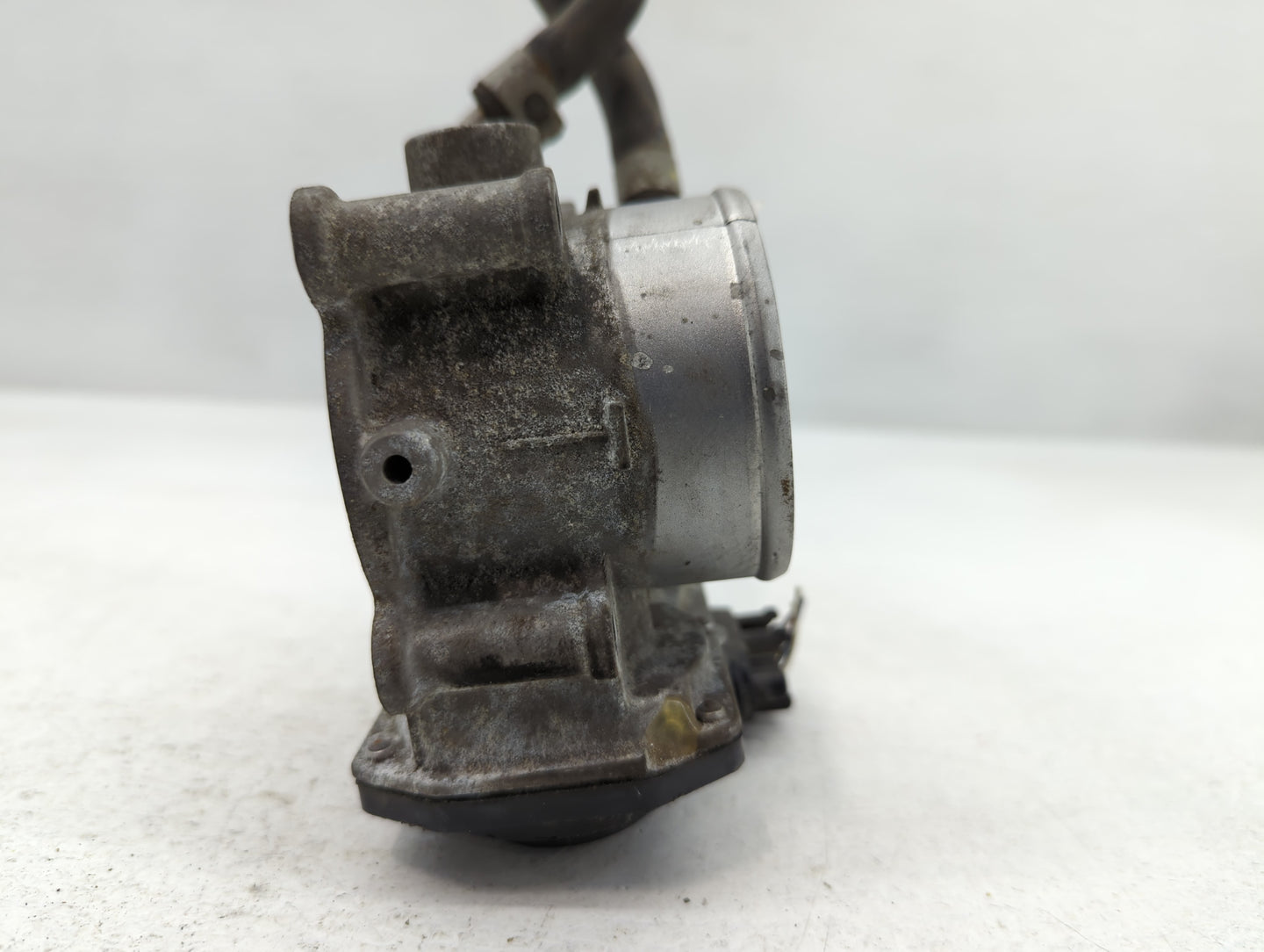 2014-2021 Hyundai Tucson Throttle Body P/N:35100-2E000 Fits Fits 2011 2012 2013 2014 2015 2016 2017 2018 2019 2020 2021 OEM 